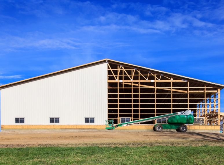 Illinois Post-Frame Building Guide | Mansea Metal
 - Mansea-PoleBarnGuide1
