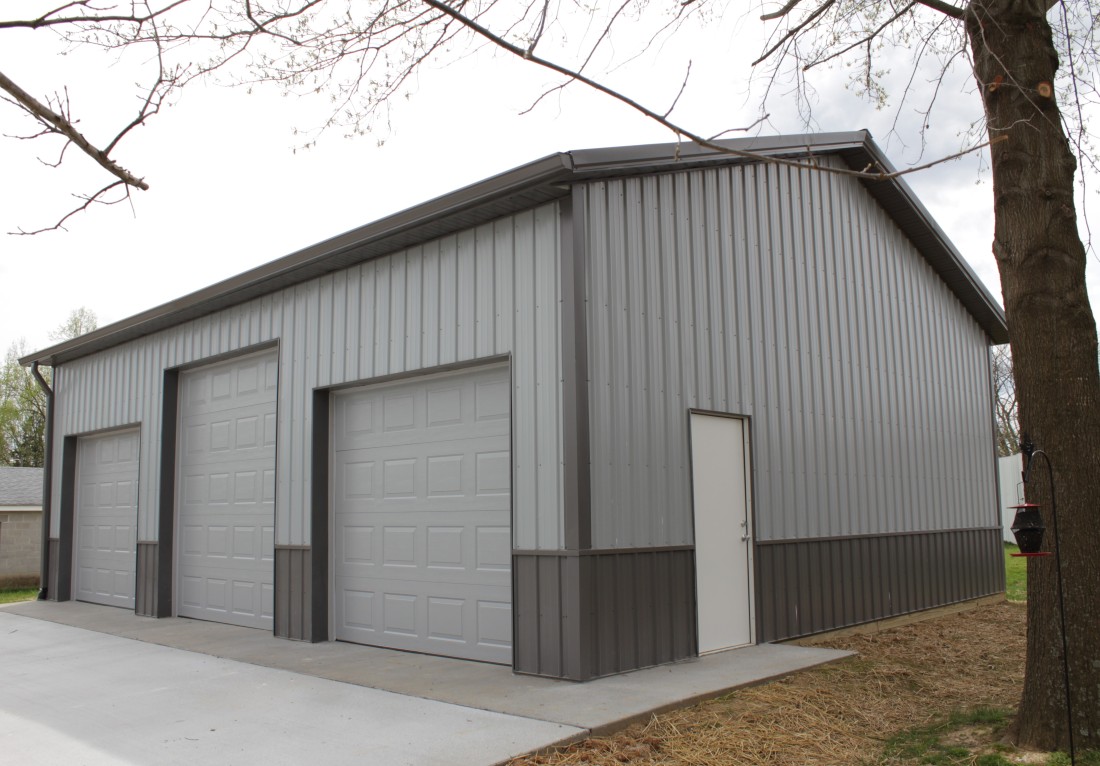 Ribbed Metal Roof Supplier | Mansea Metal - Mt_Washington_KY_Barn_-_A_Front_side_-_IMG_0190_-_cropped