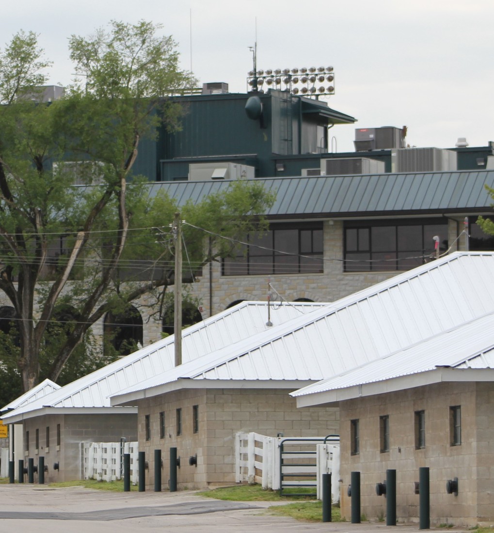 Commercial Metal Roofs & Post-Frame Buildings | Mansea Metal - comm2