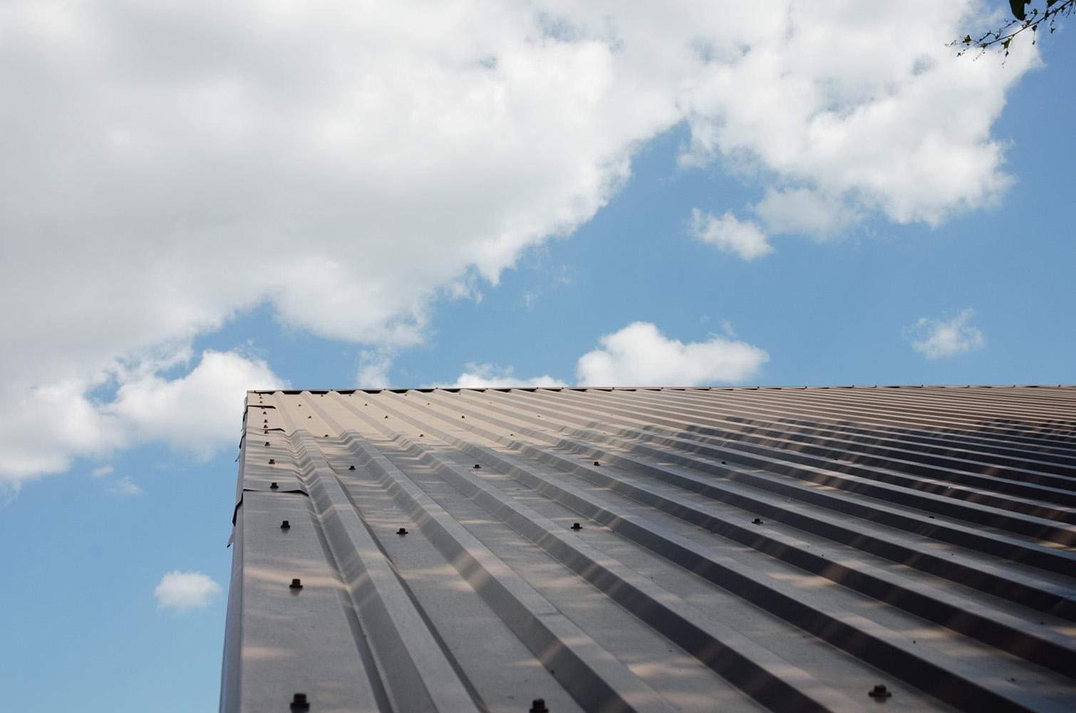  Roofing & Siding Warranty Information | Mansea Metal - iStock-611630944