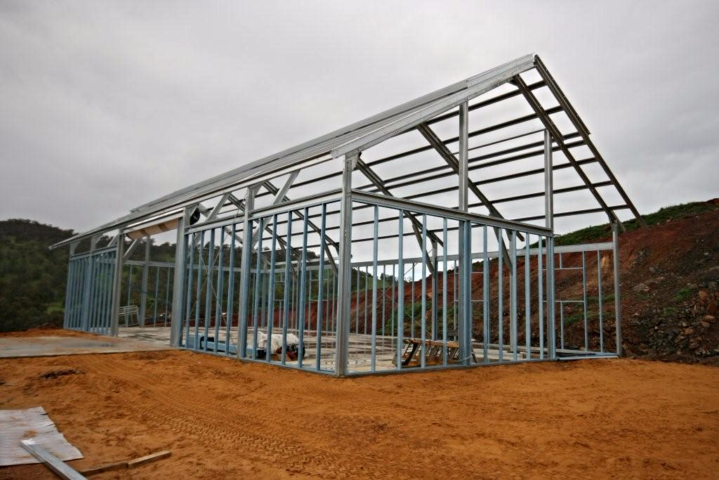 Post Frame Buildings vs. Steel Frame Buildings: What&#039;s the difference? - metal_frame