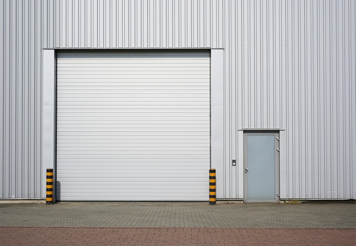 Warehouse Roofing Solutions With Durable Metal Panels & Siding